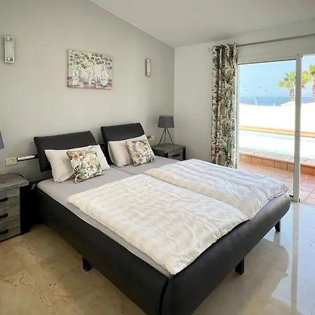 Villa Seafront San Juan *